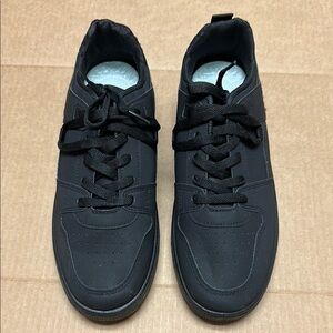 Men's Waterproof Athletic Sneakers Shoes - Casual Sports Shoes Black Size 8.5